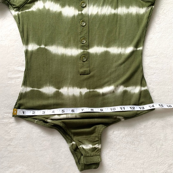 Ten Sixty Sherman Women’s Olive Green Tie Dye Square Neckline Body Suit - Picture 12 of 16
